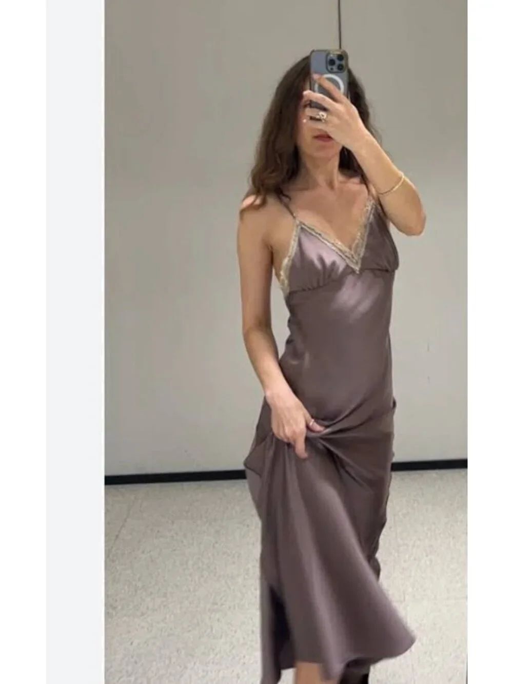 ZaraâWomens Lace Trim Satin Midi Dress Size M Mauve Purple V-Neck 8736/332 NWT